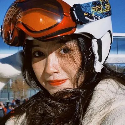 她嫁了个警察